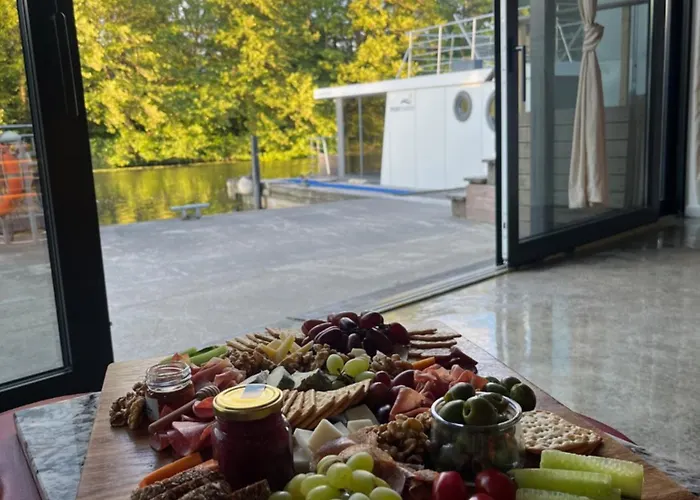 Сasa de vacaciones Econ Marine - Hausboote Boote Eventlocation In Hamburgo